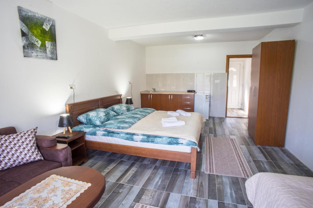 Apartmani Jezero Žabljak Extérieur photo