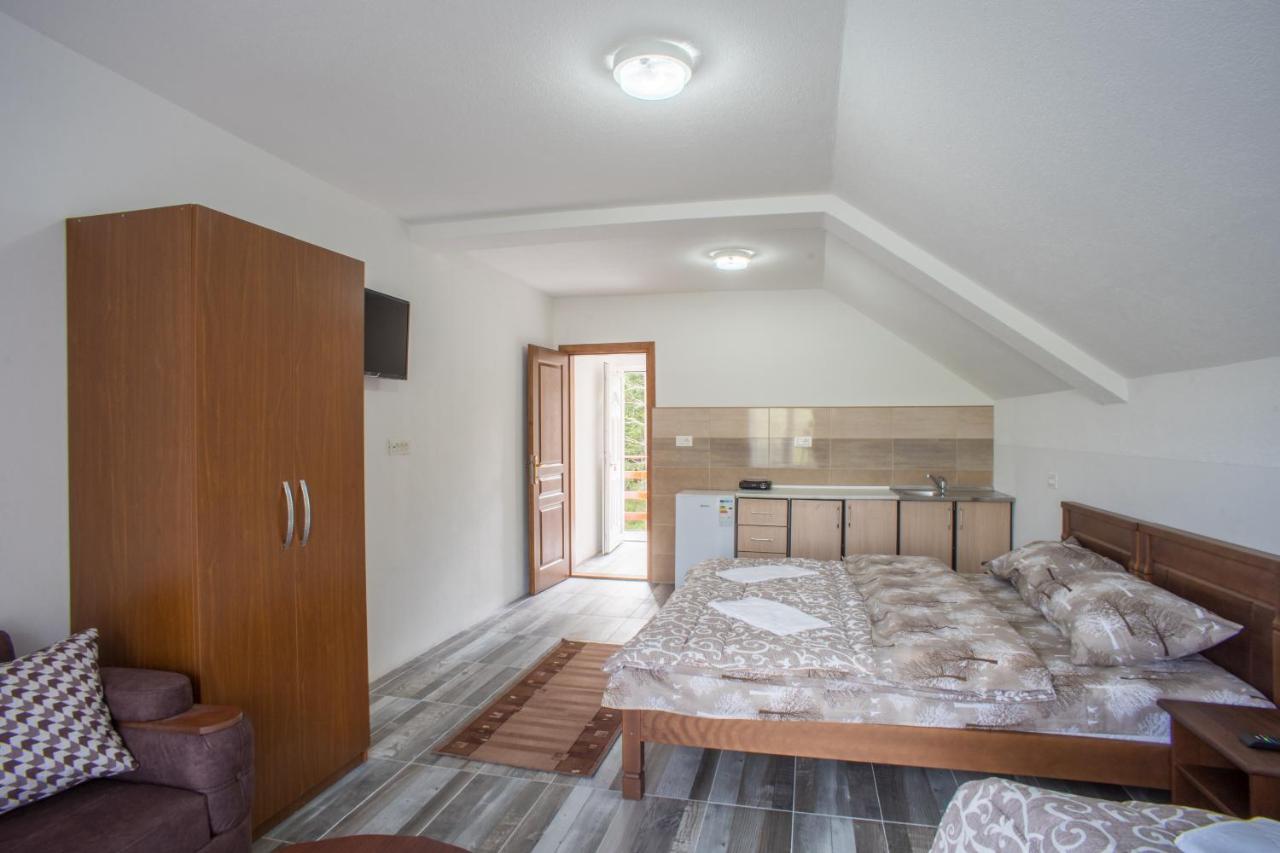 Apartmani Jezero Žabljak Extérieur photo